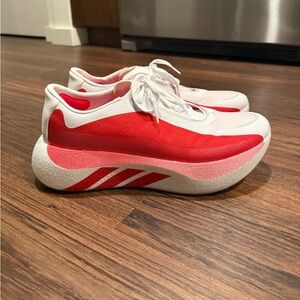 Adidas Hyperboost Edge. Size 9.5.